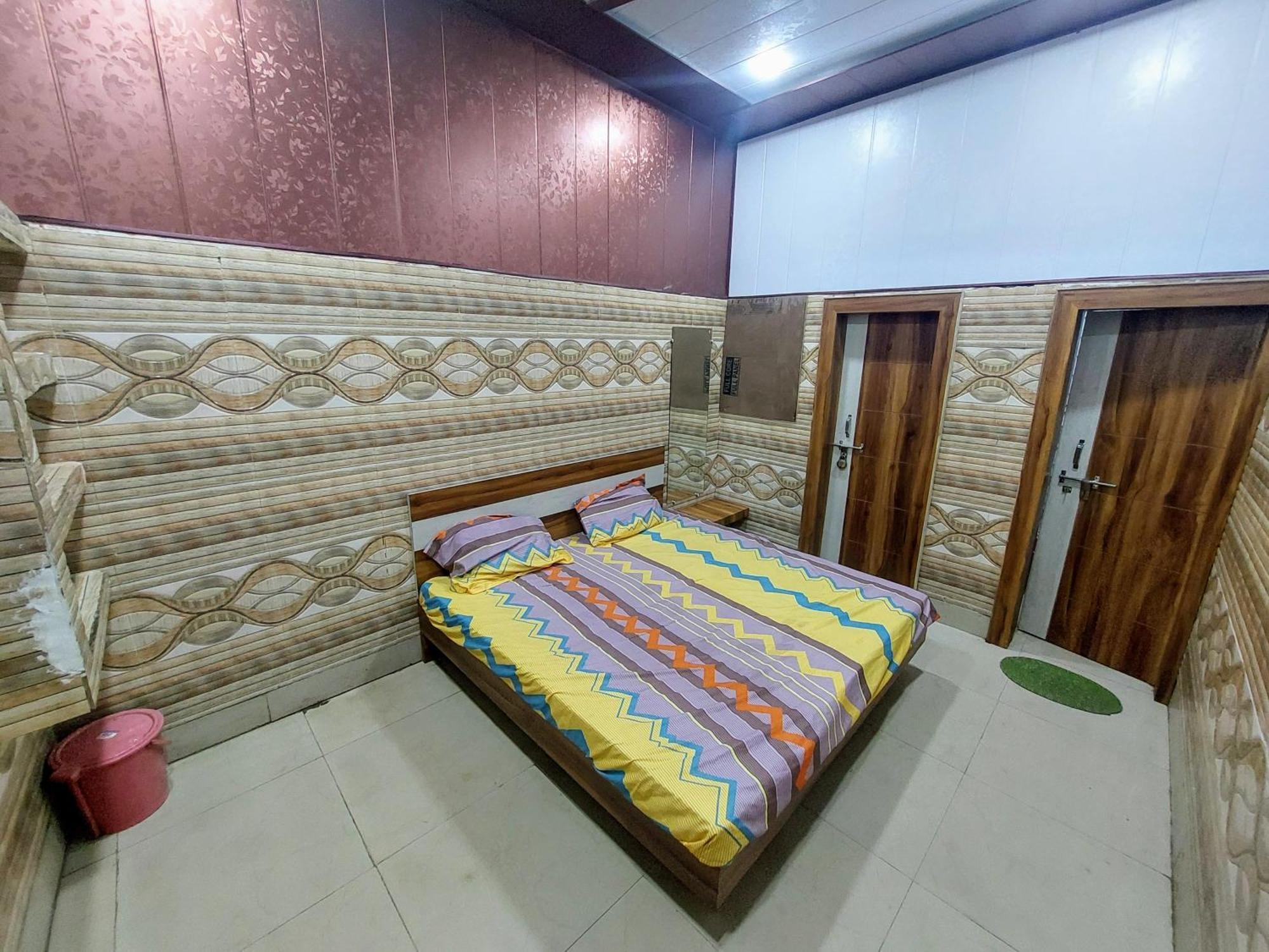 Annu Bhai Sewa Sadan Otel Mathura Dış mekan fotoğraf