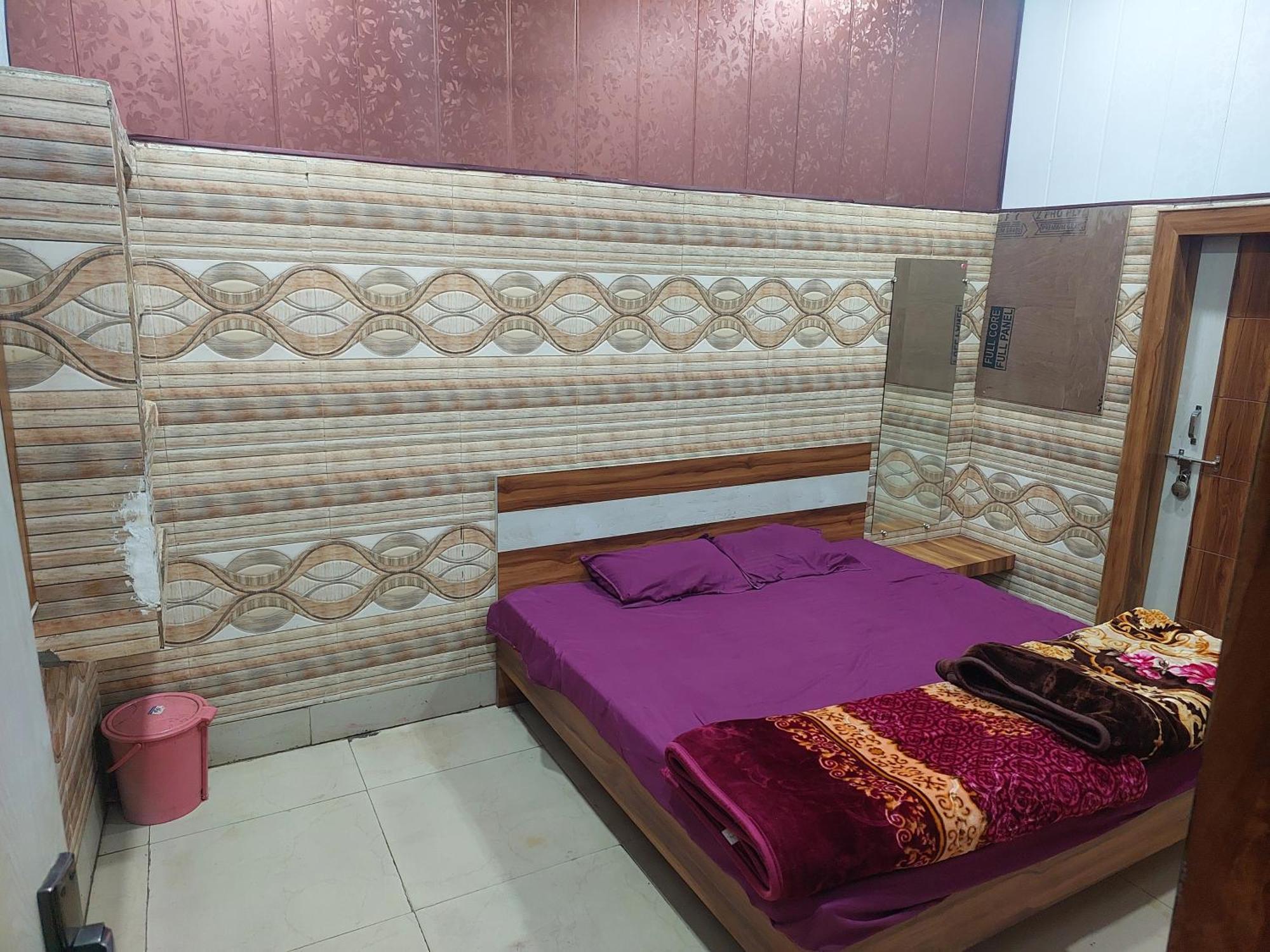 Annu Bhai Sewa Sadan Otel Mathura Dış mekan fotoğraf